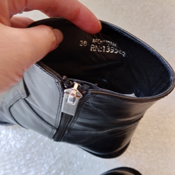 The Kooples Black Leather Boots - Picture 7 of 9